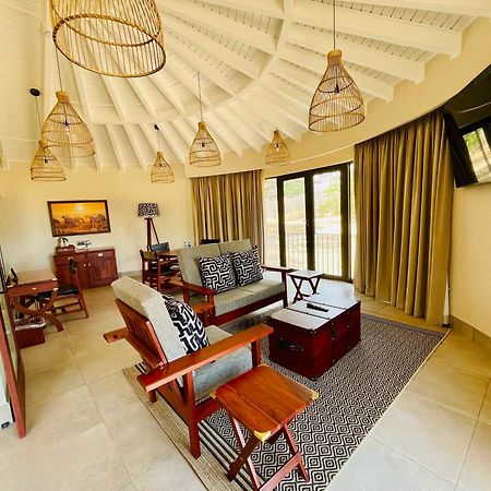 Hwange Safari Lodge Dete Ngoại thất bức ảnh
